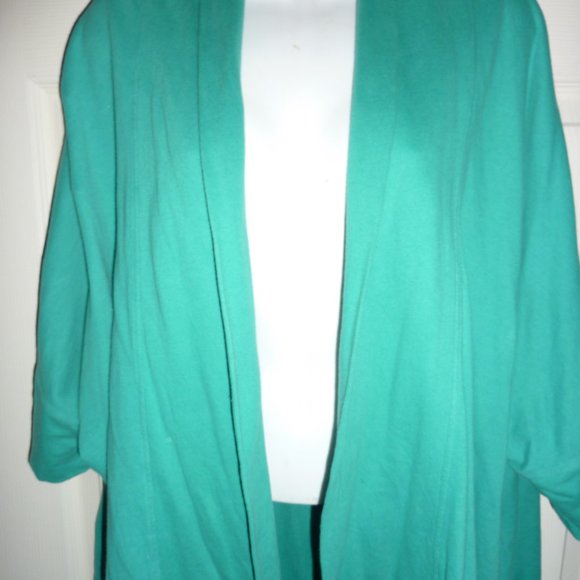 Luved Clothing - Made in Canada Cardigan - Picture 4 of 8